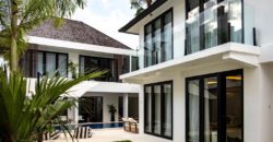 Villa Modern Tropical Berawa Canggu