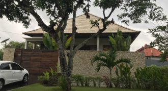 Rumah Modern Minimalis Biaung Denpasar